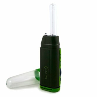 Portable UV water purifier with protective cap
